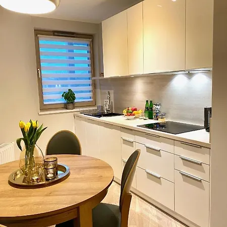 Park Apartment *