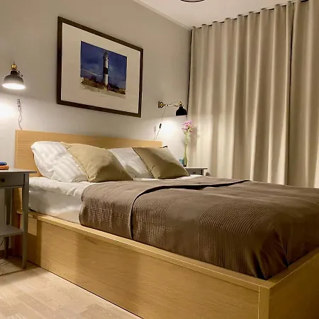 Park Apartment *