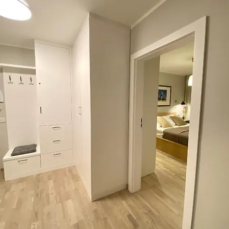Park Apartment *